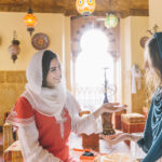 two-muslim-women-restaurant